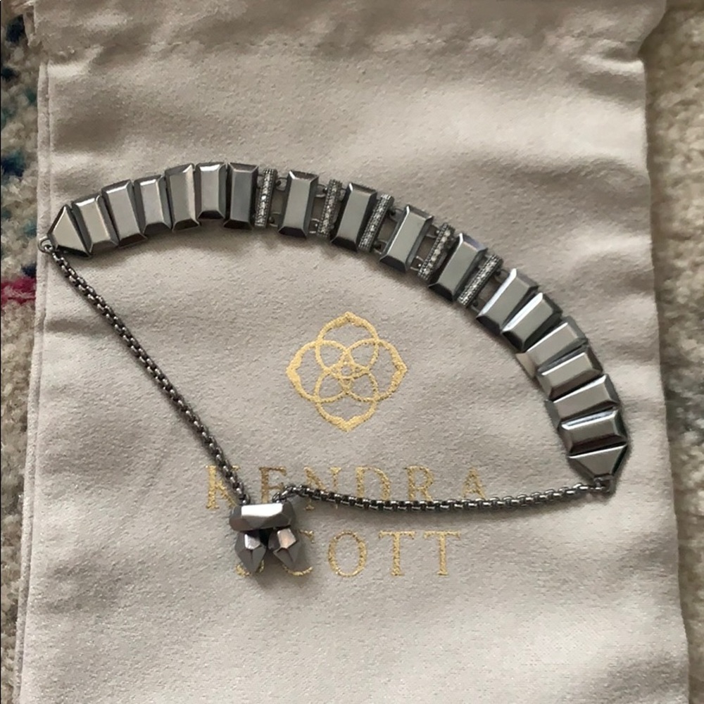Kendra Scott Harp bracelet
